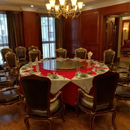 Xueshan Shengyu Hotel