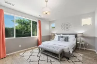 Private Pool Spa Game Room 3King beds 8 min Drive to Coachella - โฮมสเตย์