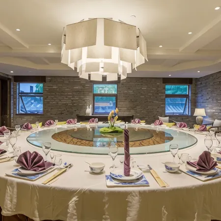 Dongya Hotel