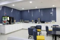 Quality Inn & Suites - breakfast