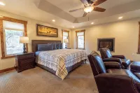 Beautiful New Home with Views of Castle Mountain - 3510 - Boutique