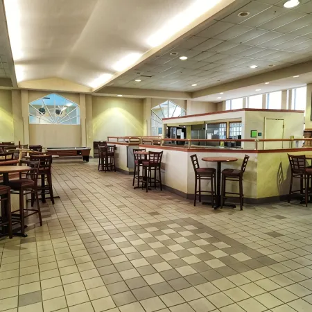 La Quinta Inn & Suites by Wyndham Appleton College Avenue