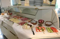 Hotel Friesenhof - Breakfast