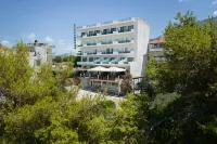 Elegant Beach Hotel - Wifi