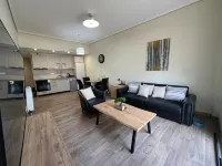 The Central Square Apartment - Airport Shuttle