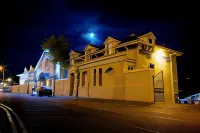 WatersEdge Hotel - 3-Star