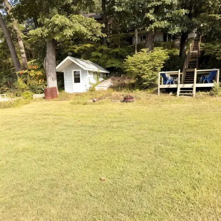 Cozy little lake cottage on Buck Lake!