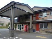 Super 8 by Wyndham Kamloops East - 送迎