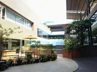 Hotel Asri Sumedang - Pools