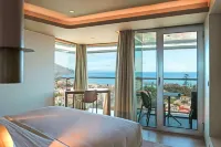 The Views Baia - Adults Only - vue sur la montagne