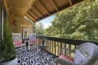 Beautiful Renovated Pinehurst Condo I 2 Bedroom/ 2 Bath I Pool I Sleeps 4 - 4-Star
