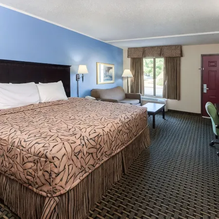 Days Inn by Wyndham Norman