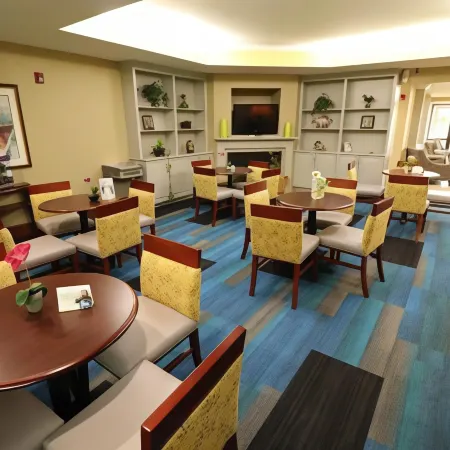 Days Inn by Wyndham Burlington East