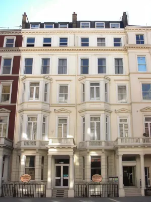 Cromwell Hotel Hotels in Kensington