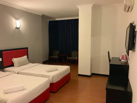 Golden Hotel