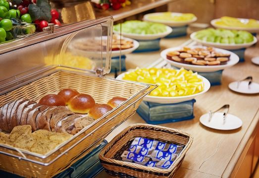 1. 에-다 스카이라..