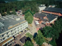 Spahotel Casino Hotels near Helluntaiseurakunta