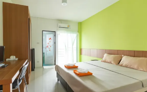 วี แอท บางแสน โรงแรมใกล้คณะรัฐศาสตร์และนิติศาสตร์ มหาวิทยาลัยบูรพา