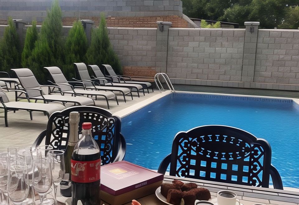 Vinum Hotel - Housity