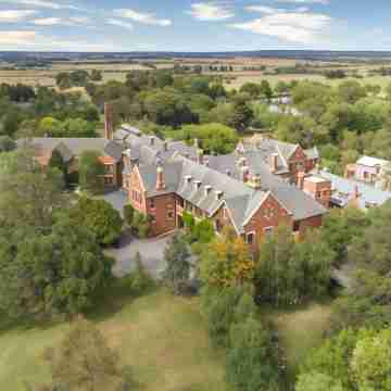 Club Wyndham Kirra Beach Hotel Exterior