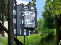 Hotel Schieferhof - Glaslust Hotels in UnterweiBbach
