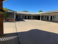 Abajaz Motel-Central-King Bed-Shaded Parking Hotels in Longreach