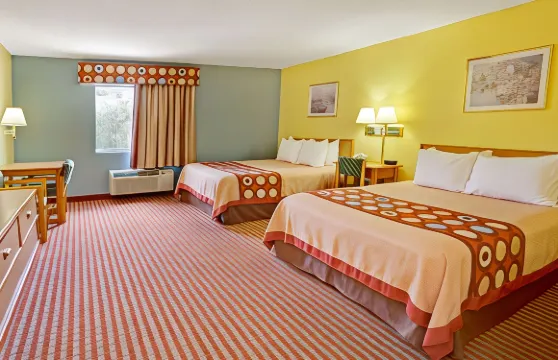 帕薩迪納温德姆速8酒店