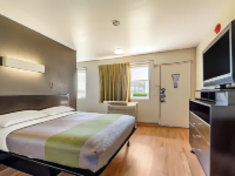 Studio 6 Monroe, la - Hwy 165 Hotels in Monroe