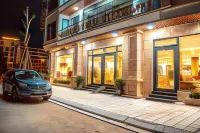 Quang Vinh Hotel Hotels in Hoang Hoa District