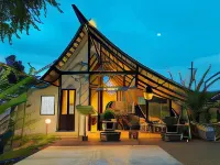 O2 the Residence Hotels in Tha Ma Kham