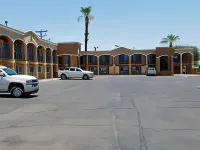 Days Inn by Wyndham El Centro - Motels
