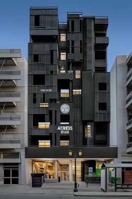 Thisean Modern Suites by Athens Stay Hotel dekat Nea Smyrni Stadium