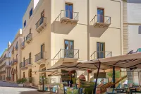 Fiveplace Design Suites & Apartments Hotels near Lido Paradiso