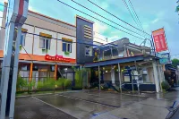 RedDoorz Near Jalan Wolter Monginsidi Manado Mandolang 호텔