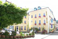 Hotel Merkur - Superior Hotels in Баден-Баден