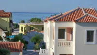 Aphrodite Samos Suites Отели рядом с достопримечательностью «The Metamorphosis Church & ruins of the Venetian Castle»