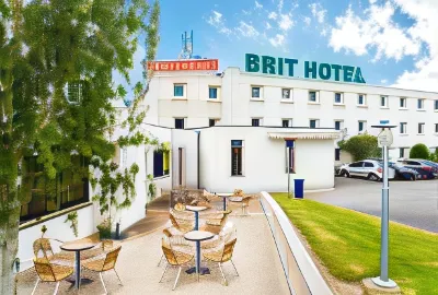 Brit Hotel Rennes Cesson Hotel dekat Château Des Pères