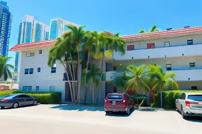 Sunny Isles Apartments by MiaRentals Hotels in der Nähe von Aquanox Spa at the Trump International Beach Resort