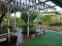 그린 2 Makham Catholic Church 주변 호텔