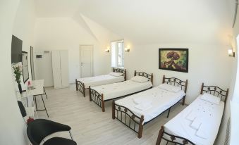 DeltaFly Hotel