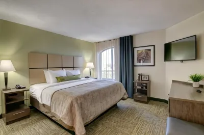 Candlewood Suites Richmond - West Broad Các khách sạn ở Richmond