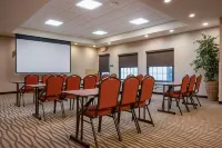 Comfort Suites Near Penn State - State College, PA Hoteles en Municipio de Patton