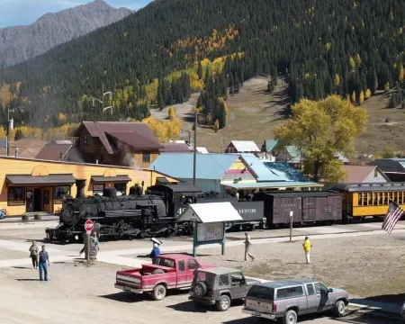 Lola's Place - Your Mountain Home Away from Home  OHV off street Parking