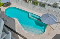 Oceanside Resort - Pools