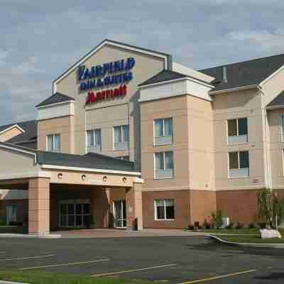 Fairfield Inn & Suites Sault Ste. Marie Hotel Exterior