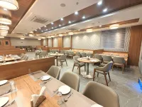 The Sky Imperial Hotel Kailash - 3-Star