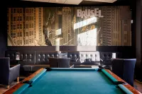HI Generation Europe Hostel Hoteles en Molenbeek-Saint-Jean