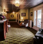 James Bay Inn Hotel, Suites & Cottage