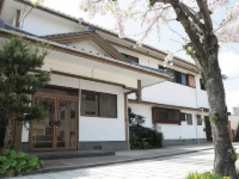 โคฮัง โนะ ยาโดะ คารัตสึ คาสเซิล โรงแรมในคะรัตสึ