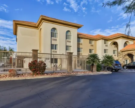 Wingate by Wyndham Chandler/Phoenix Hotels in Chandler